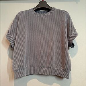 Gray Ribbed Short Sleeve Sweater